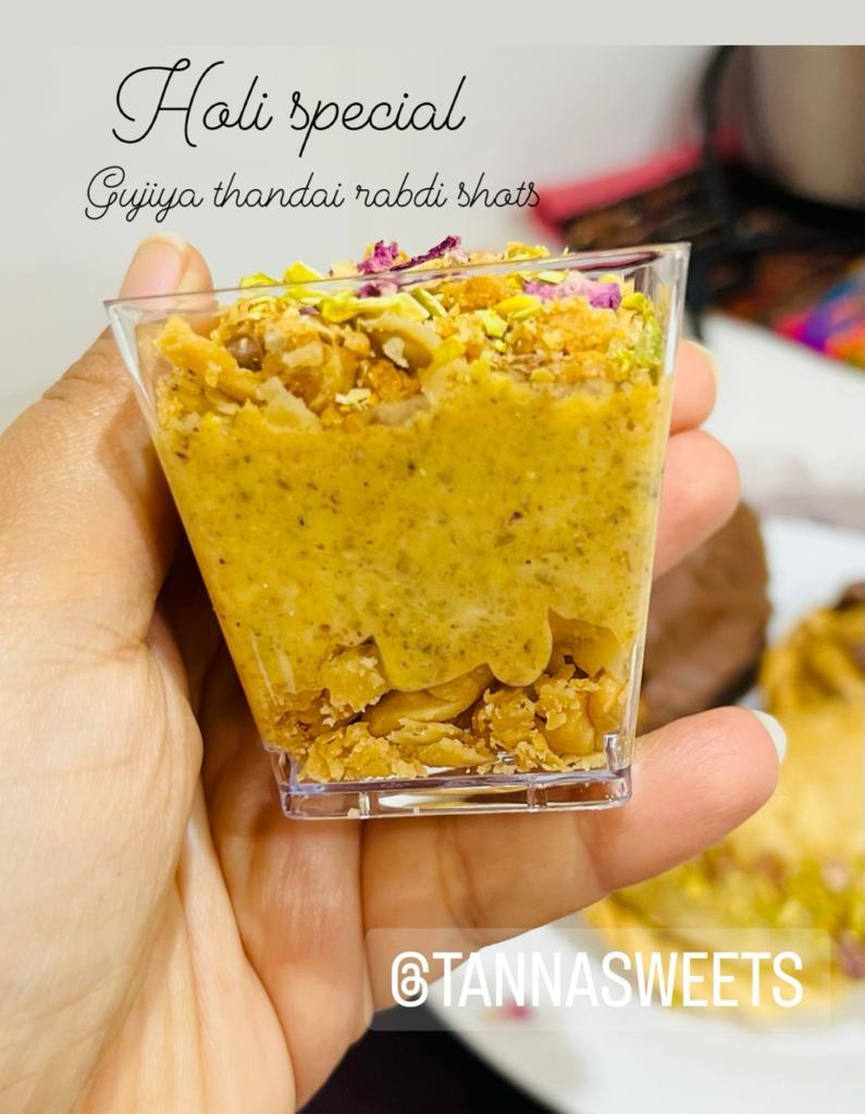 Gujiya Thandai Rabdi Shots