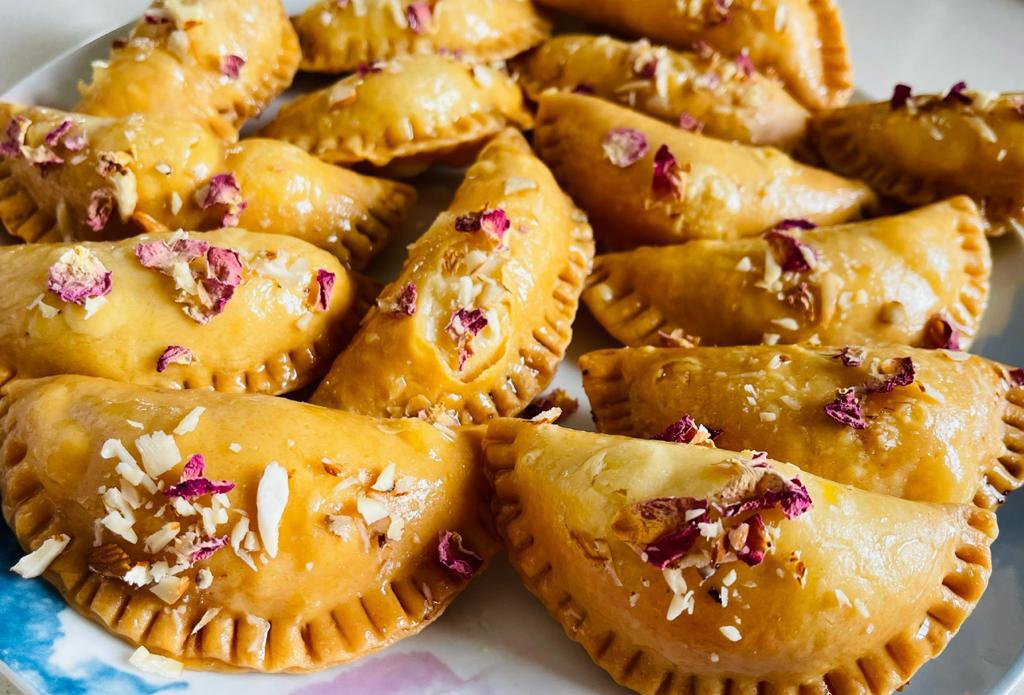 Suji Mawa Gujiya